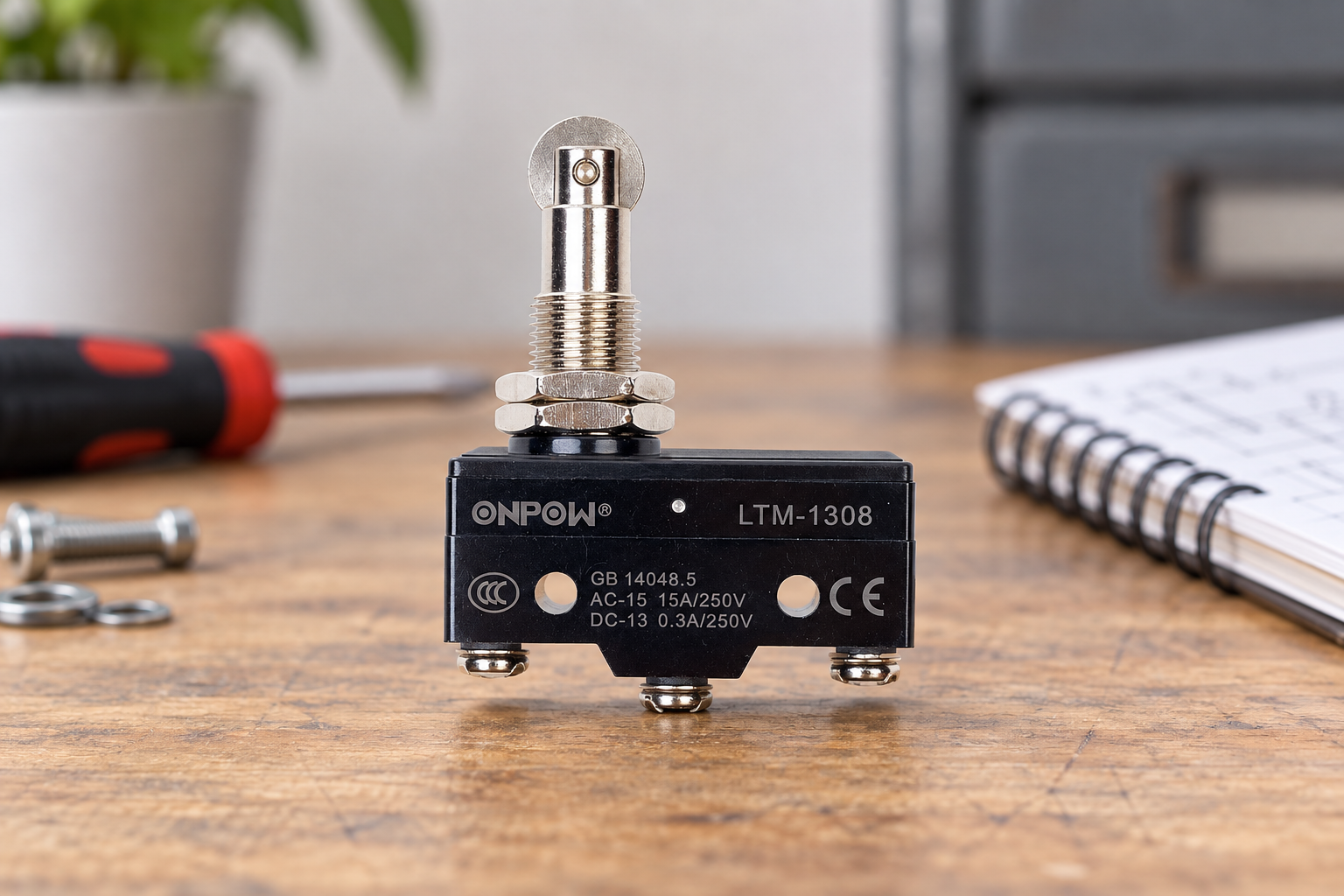 Normally Open vs Normally Closed Micro Switches — body1 ONPOW micro switch reference example for normally open vs normally closed micro switches, component detail