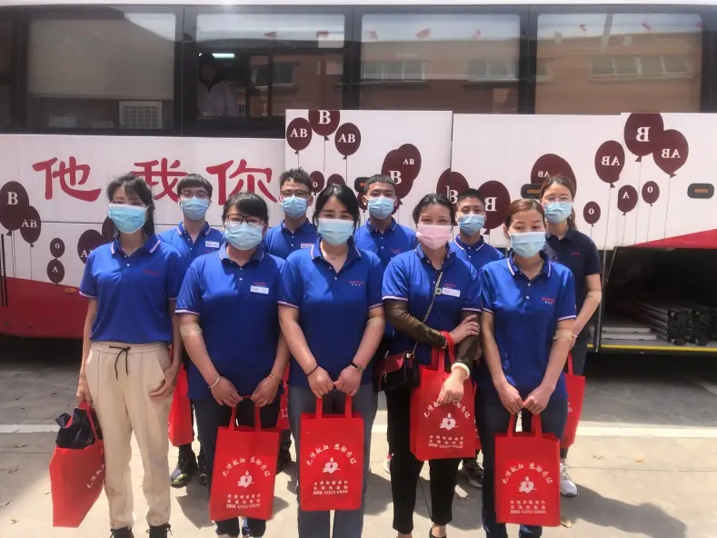 Love and charity |Employees donate blood for charity